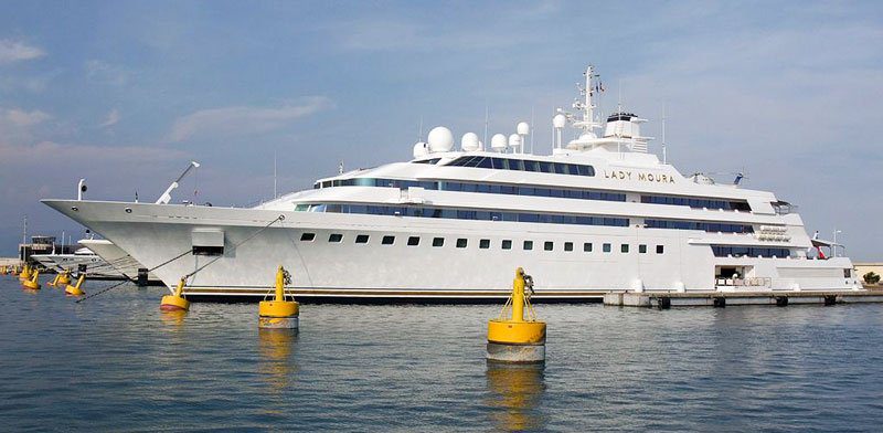 Lady Moura 344-foot luxury liner 
